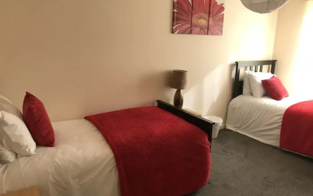 Three Bedroom House in Basildon