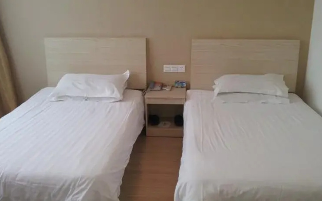 Super 8 Hotel Zhenjiang Ding Mao Qiao