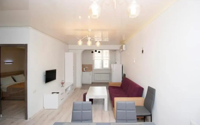 Excellent apartment in the Republic Square.Pushkin3