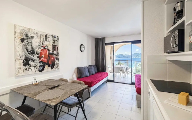 Charming Flat With sea View - 1BR - 2P - Bocca