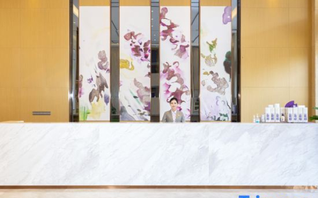 Lavande Hotel (Zhanjiang High-speed Railway West Station Chikan Old Street)