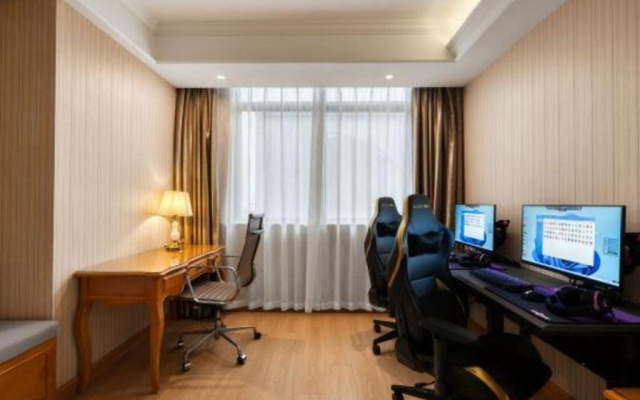Vienna Hotel Shanghai Hongqiao National Exhibition Cente Sijing Metro Station