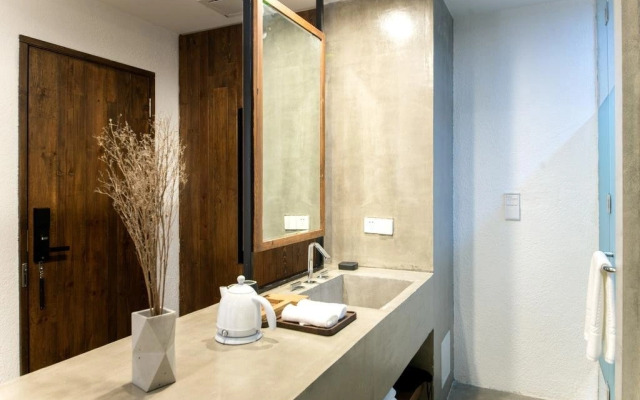 Dali Yifang Qingchen Lake View Holiday Hotel