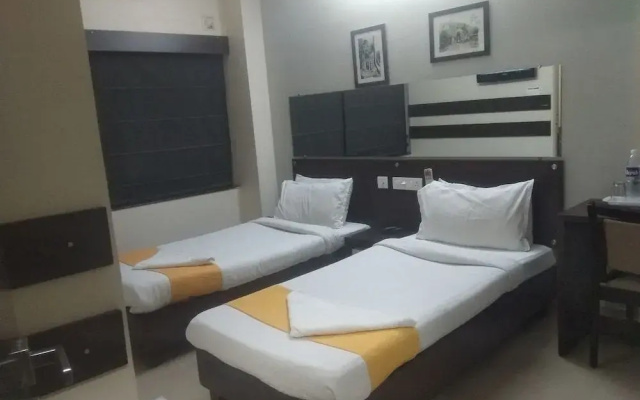 Jk Rooms 141 Peanut Nr Central Mall