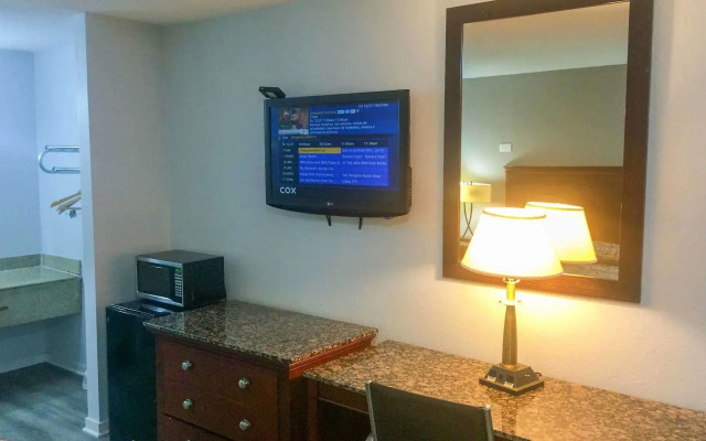 Motel 6 Newport News, VA - Fort Eustis