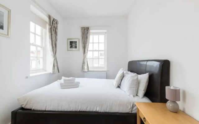 2BR Westminster Flat Close to Buckingham Palace