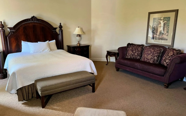 The Carlton Hotel, Atascadero, a Tribute Portfolio Hotel