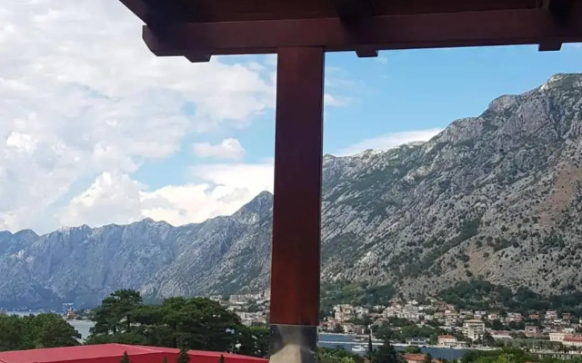 Villa Vista Real