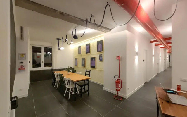 Prisma Rooms