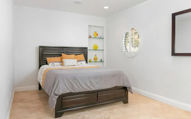 Beachfront Malibu Paradise Home Home