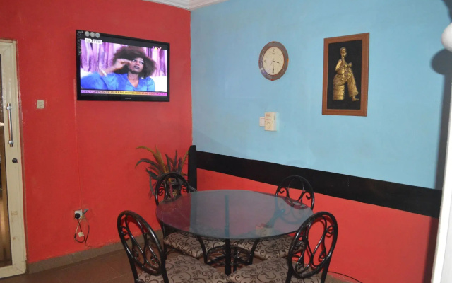 Hardrock Hotel and Suites Ltd