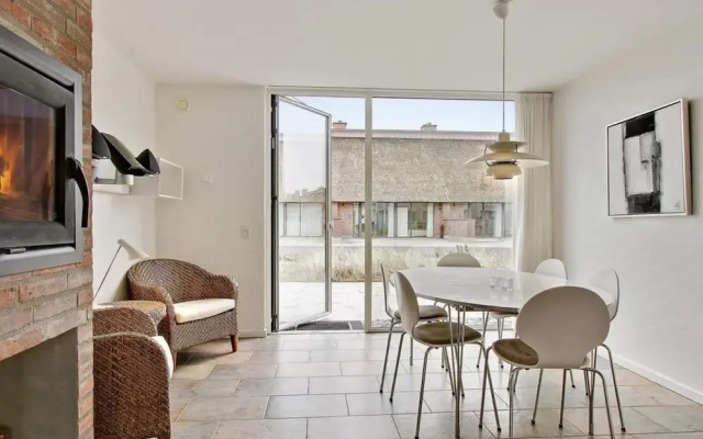 4 Person Holiday Home on a Holiday Park in Romo
