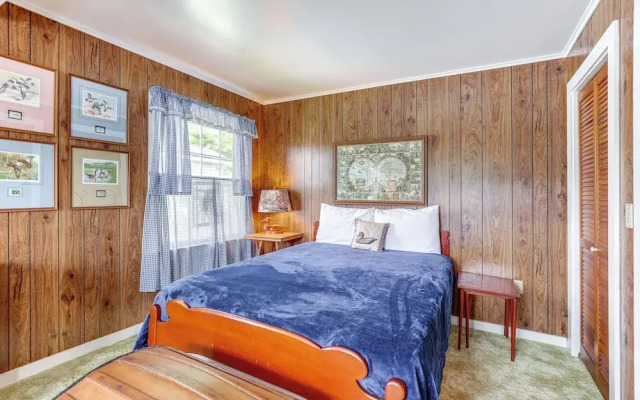 Canandaigua Lakefront Gem w/ Dock & Boat Slip