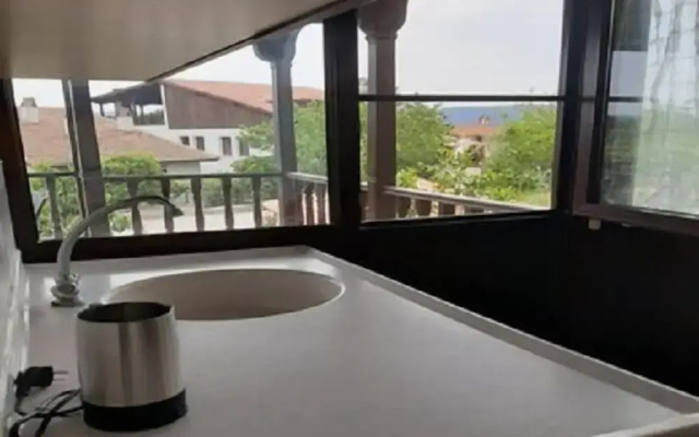 Moonhouse Apartments