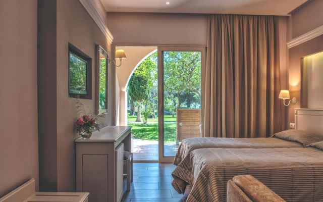 Delfinia Hotels