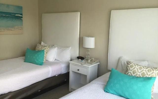 Brighton Suites Hotel