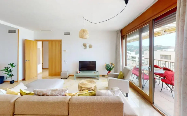 Lomas de Los Monteros II - 3 Bed Apartment