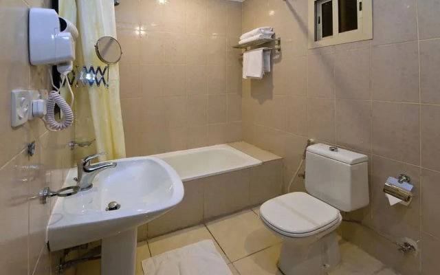 Nafoura Al Hamra Hotel