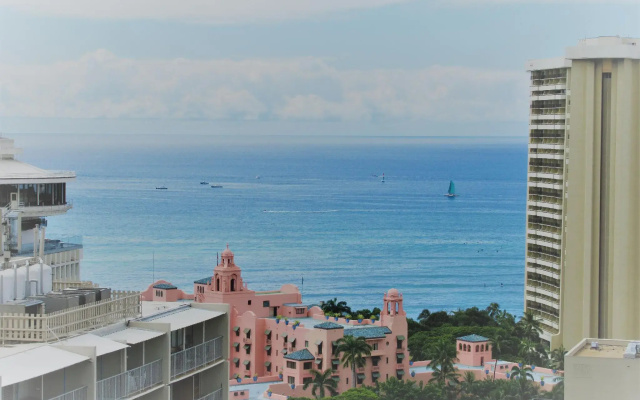 Royal Hawaiian Hospitality