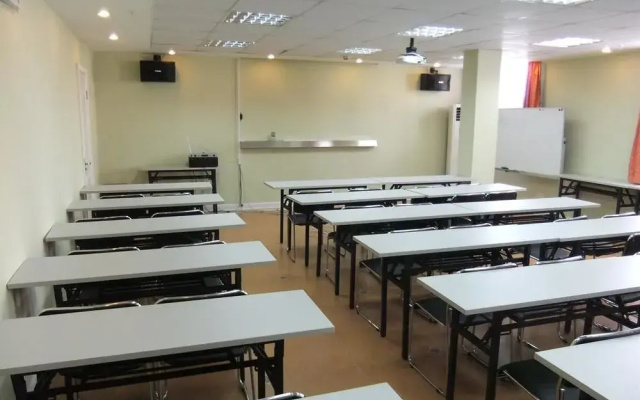 Home Inn Shantou Chaoyang Zhonghua Road Branch (Currently unavailable)