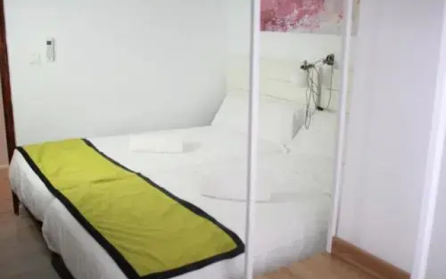 Zahira Suites