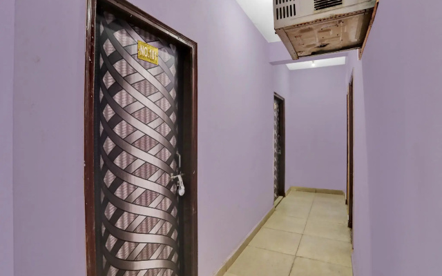 OYO 81441 Shri Radha Krishna Palace