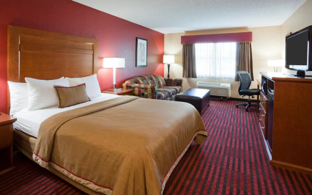 Quality Inn & Suites Stillwater