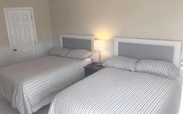 Boardwalk Beach Inn