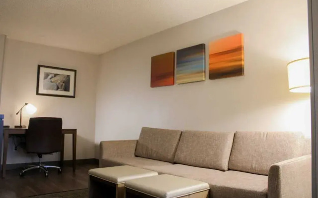 Staybridge Suites Denver Tech Center by IHG