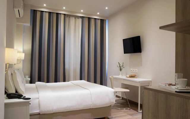 Piraeus City Hotel