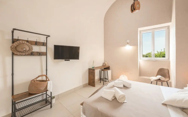 Calacala rooms, restaurant & farm experience