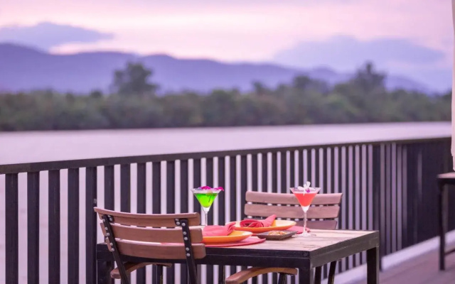 Kampot River Residence