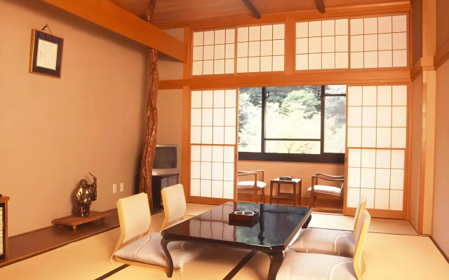 Отель Takaragawa Onsen Osenkaku