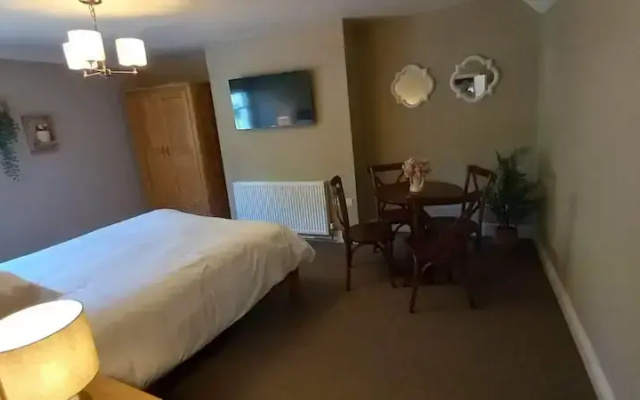 The Buck Hotel
