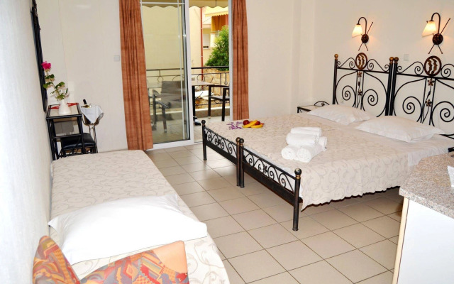 Core Hotel Polychrono