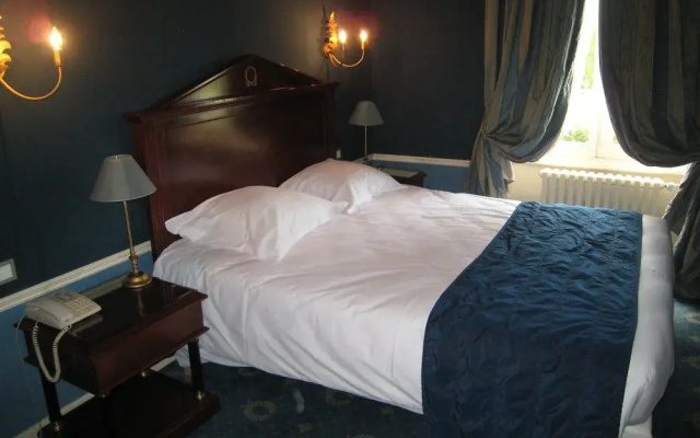 Logis Hôtel Les Maréchaux