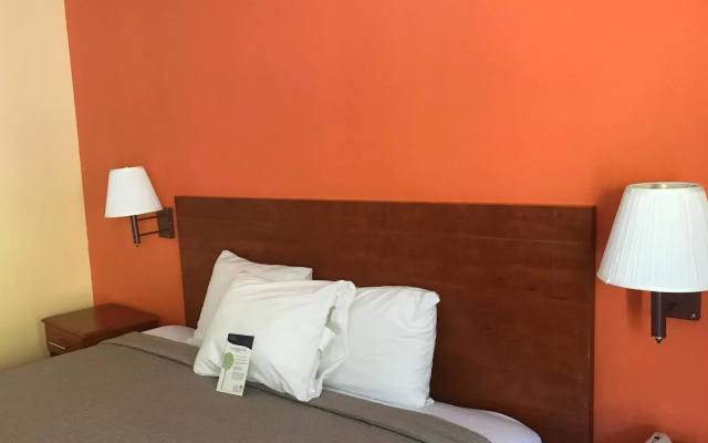 Rodeway Inn & Suites