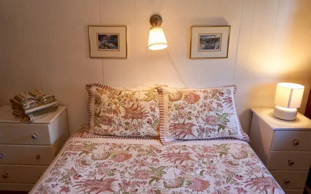 Maple Ridge Cottages