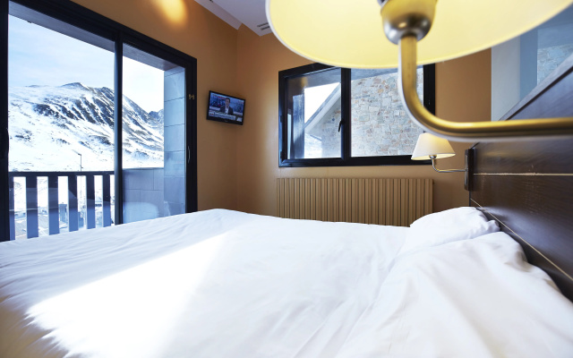 Hotel Caribou