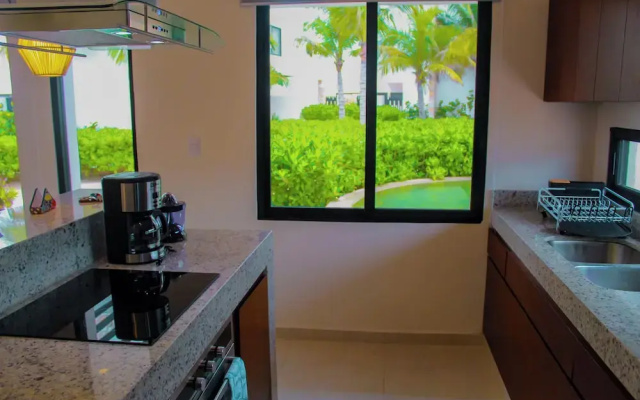 Corcomoran Luxury Beachfront house