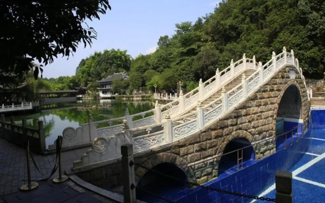 Fu yuan guo bin Hotel
