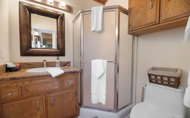 Chalet Colusa