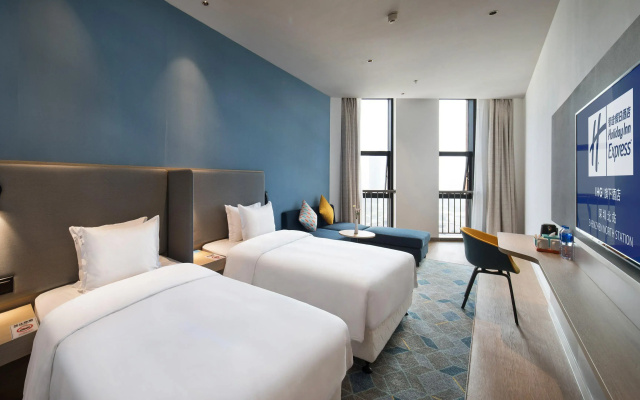 Holiday Inn Express Shenzhen North Station by IHG
