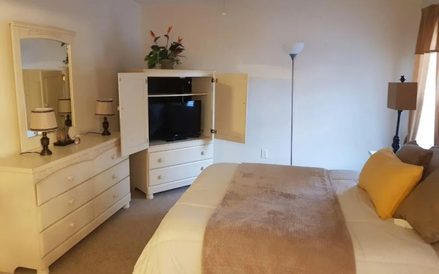 Four Bedroom Pool Home - 1513 IOT - Vusa