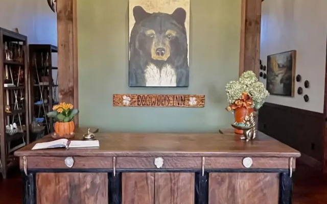 The Dogwood Inn