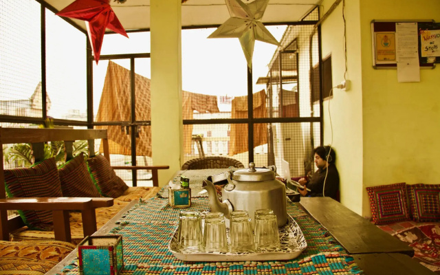 goSTOPS Lite Varanasi