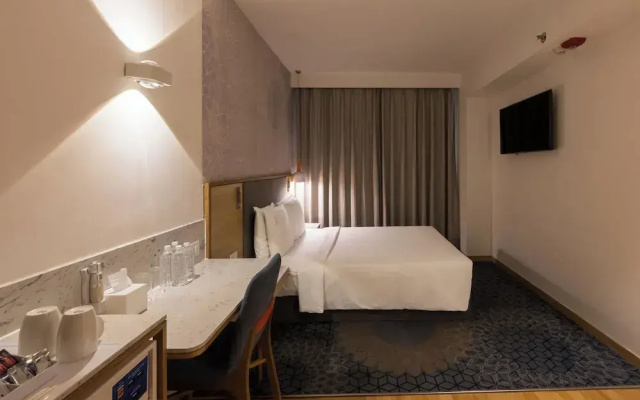 Holiday Inn Express Greater Noida Knowledge Park by IHG