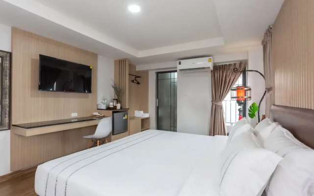 S7Ven Ratchada Hotel