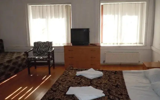 Отель Зебра