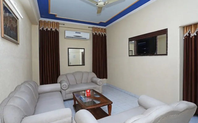 Flagship 76487 Vasundhra Inn